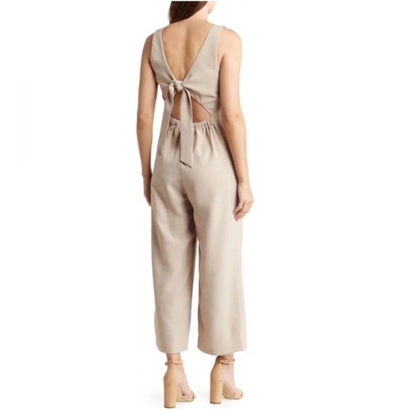 MELLODAY V-Neck Jumpsuit - Picture 4 of 13